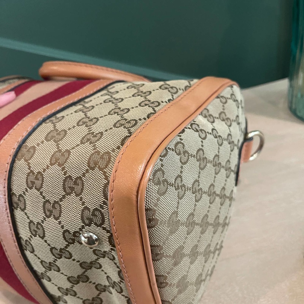 Gucci Boston GG Supreme Canvas Tan Red Crossbody - Picture 13 of 16